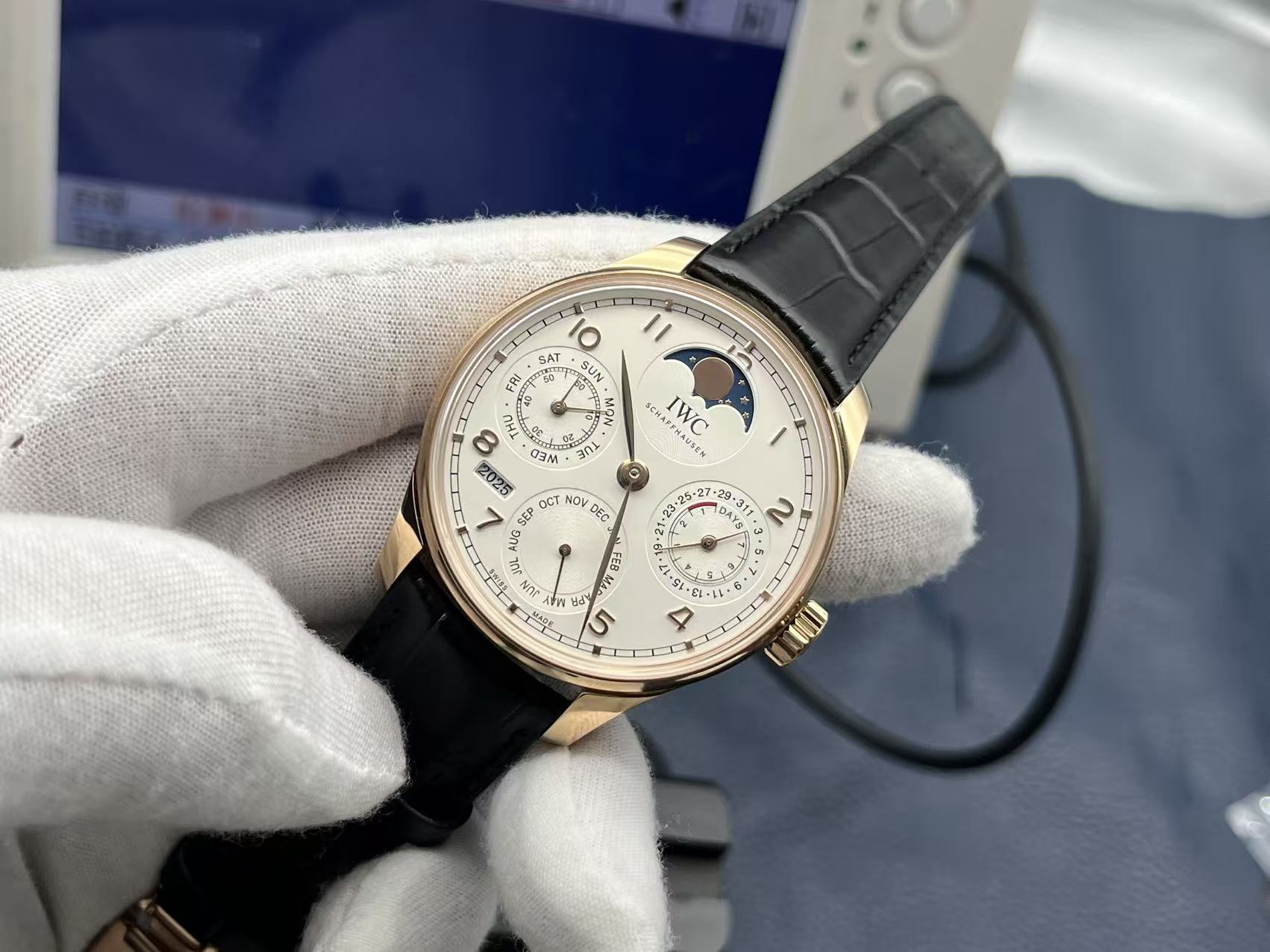 IWC Portuguese Perpetual Calendar Automatic Mechanical Movement Moon Phase Power Reserve Water Resistant Men’s Watch Swiss Watch 44.2mm White Dial 18K Red Gold Case Alligator Leather Strap - Image 4