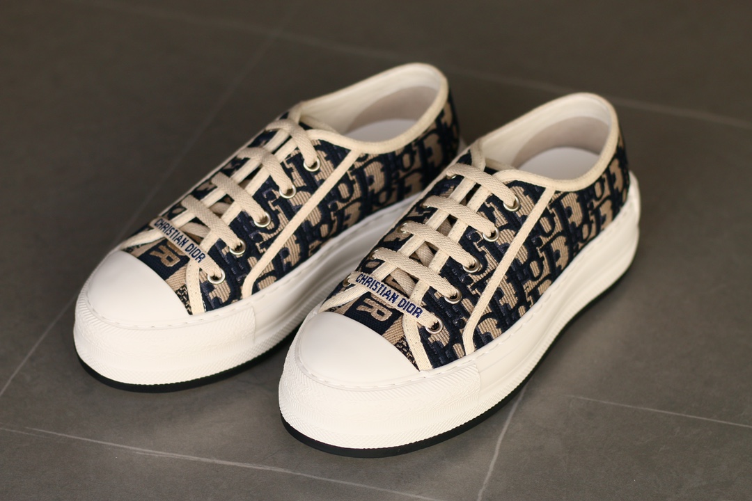 Dior Walk'n'Dior Embroidered Oblique Low-Top Sneakers Women Beige - Image 2