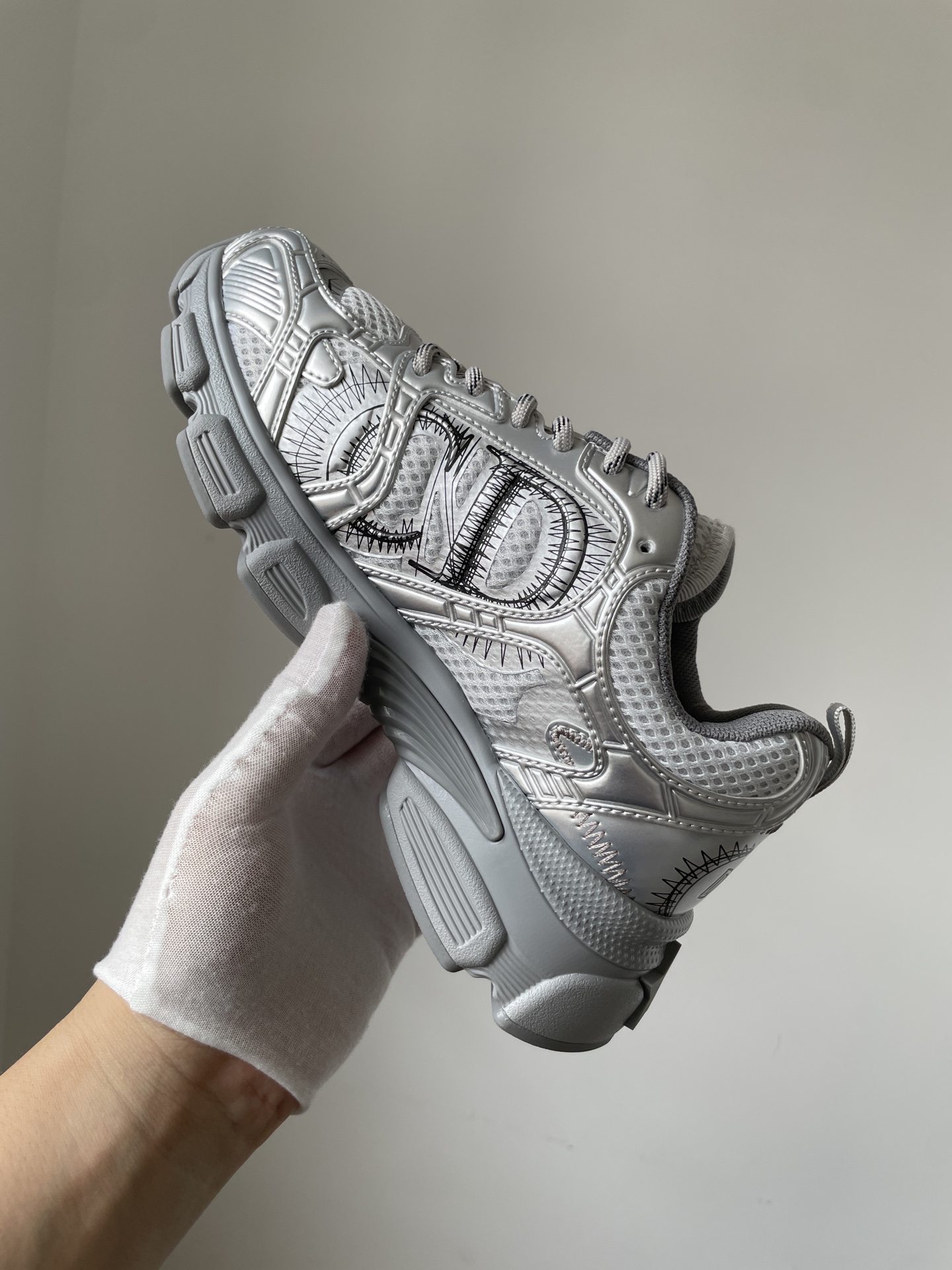 Dior Chrono Round Toe Lace-Up Low-Top Sneakers Women Gray - Image 5