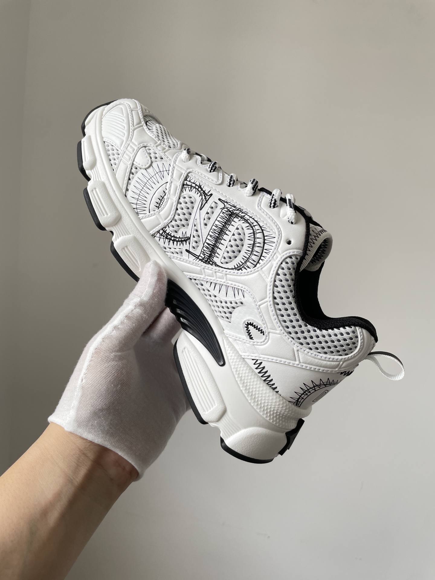 Dior Chrono Round Toe Lace-Up Running Sneakers Women White - Image 4