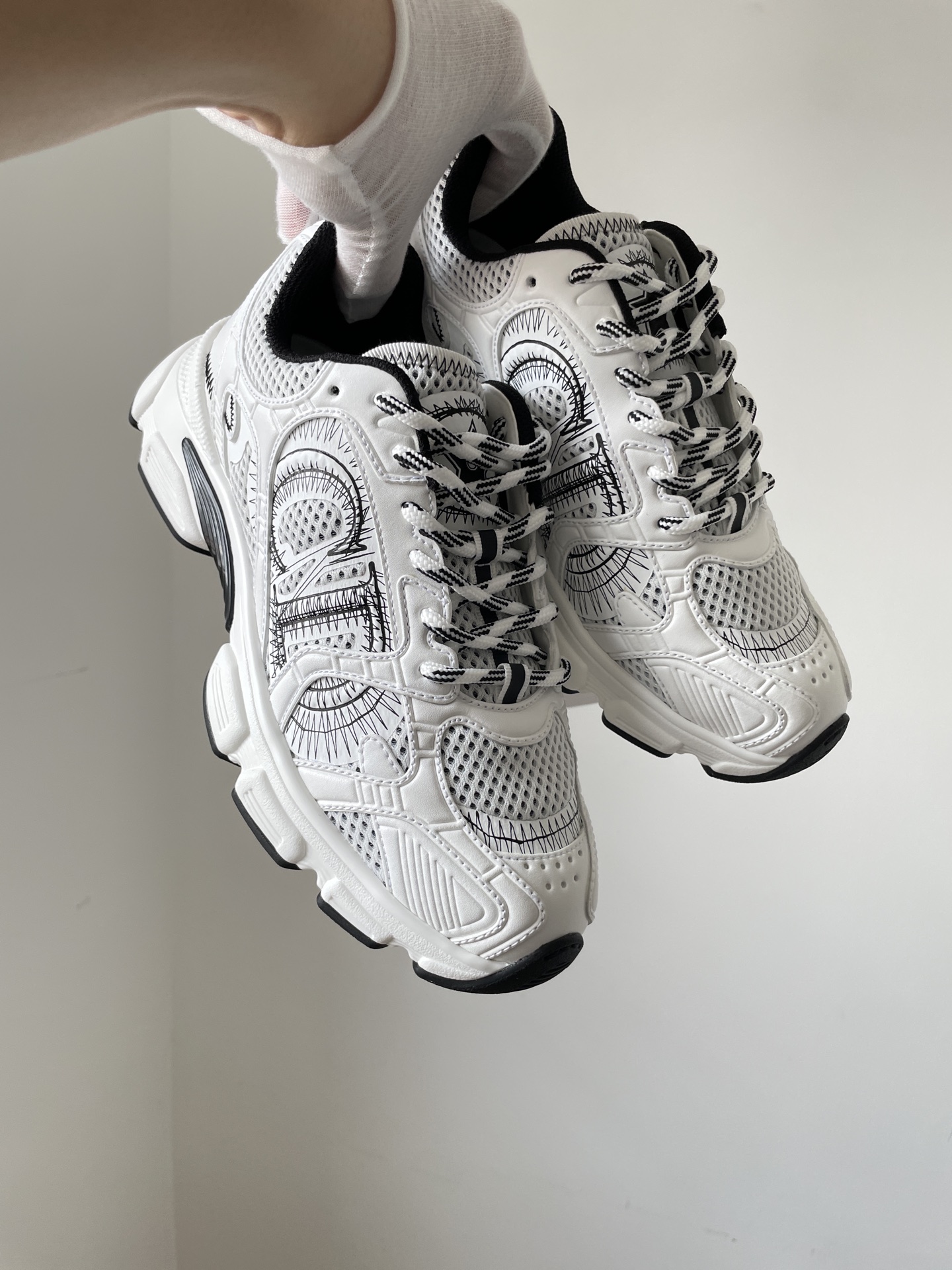 Dior Chrono Round Toe Lace-Up Running Sneakers Women White - Image 6