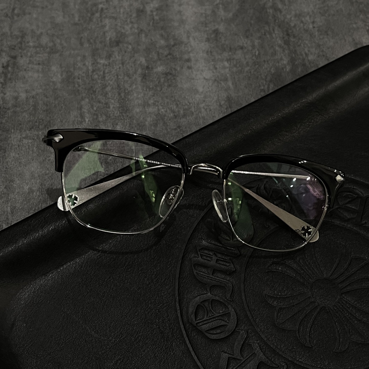 Chrome Hearts Classic Cross Floral Half-Frame - Image 6