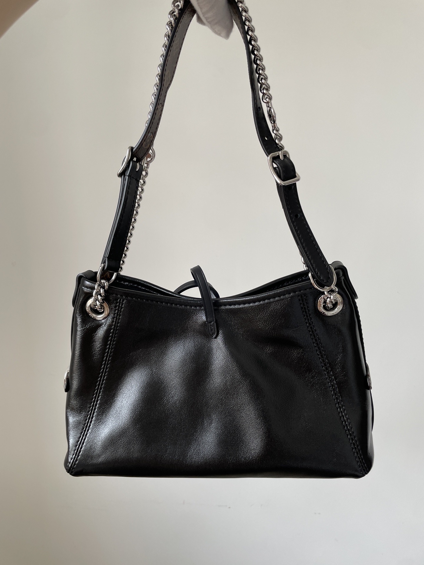 LOUIS VUITTON Carryall BB Lambskin Bag - Image 7