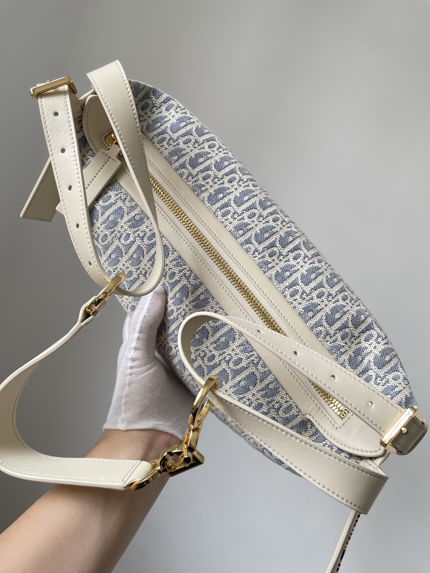 Dior D-Journey Small Blue Calfskin and Canvas Handbag - Image 6