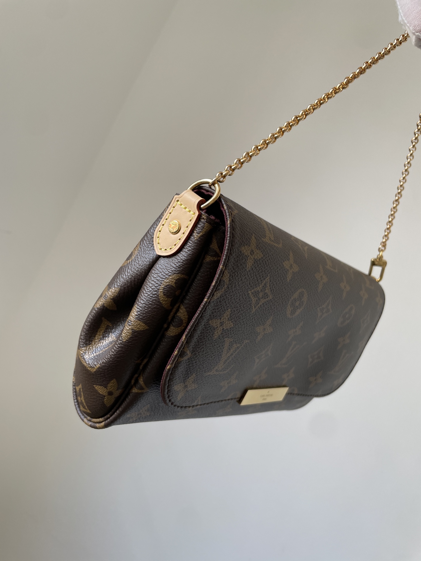 Louis Vuitton Favorite Monogram Chain Flap Bag Brown - Image 5