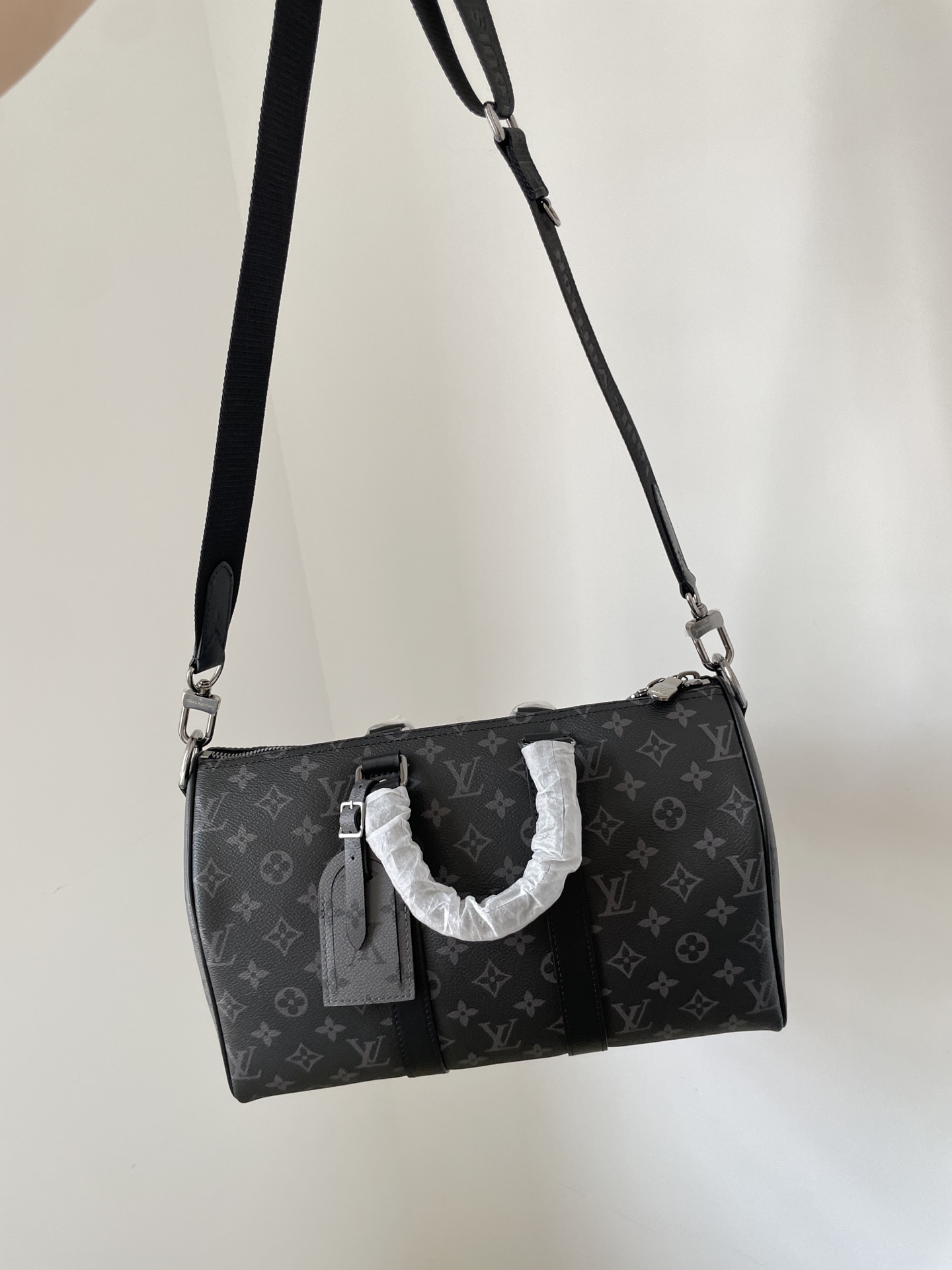 Louis Vuitton Keepall Bandoulière 35 Monogram Eclipse Canvas Bag – Black - Image 2