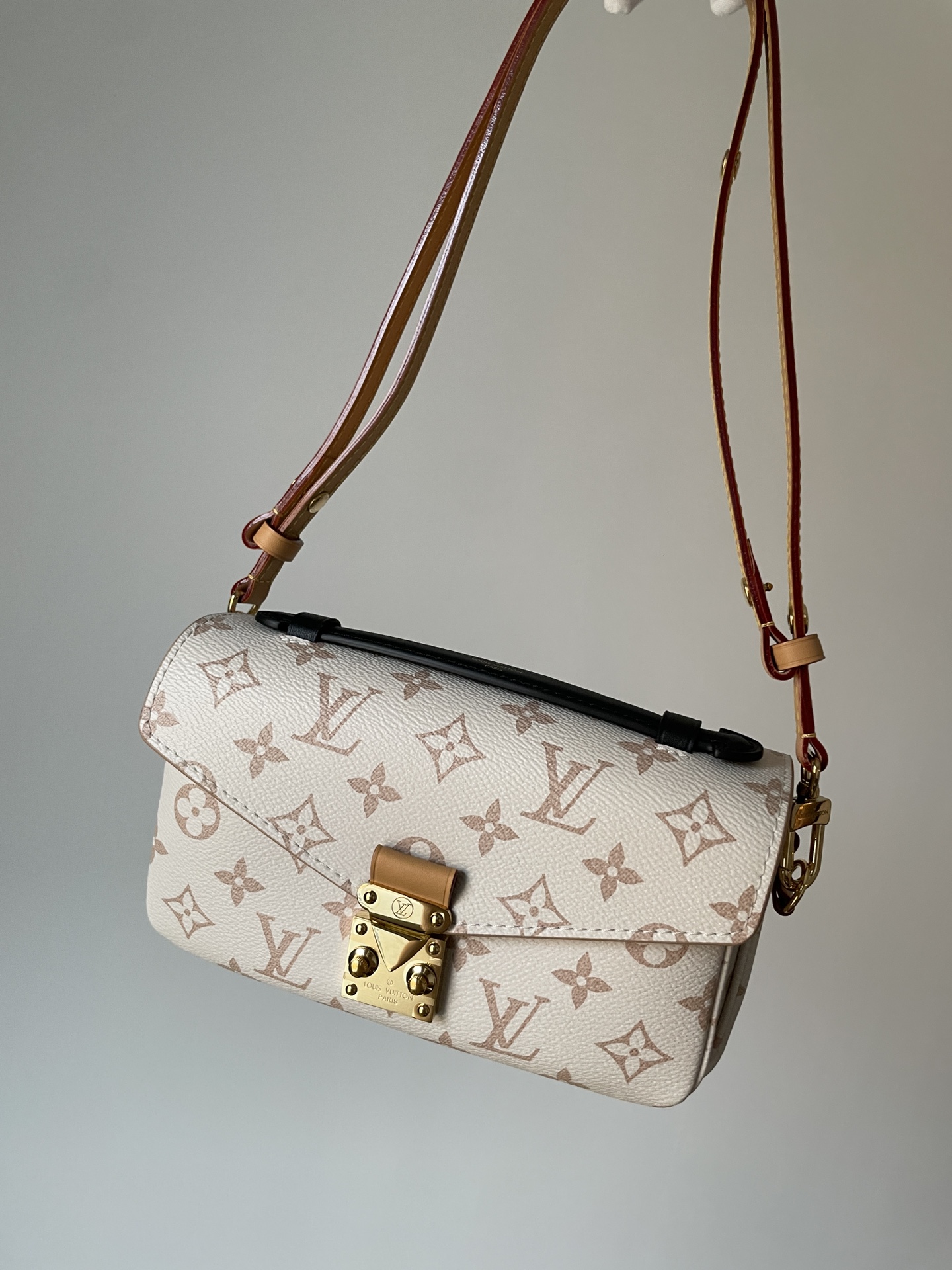 Louis Vuitton Pochette Métis East West Monogram Dune Canvas Bag - Beige Dune - Image 2