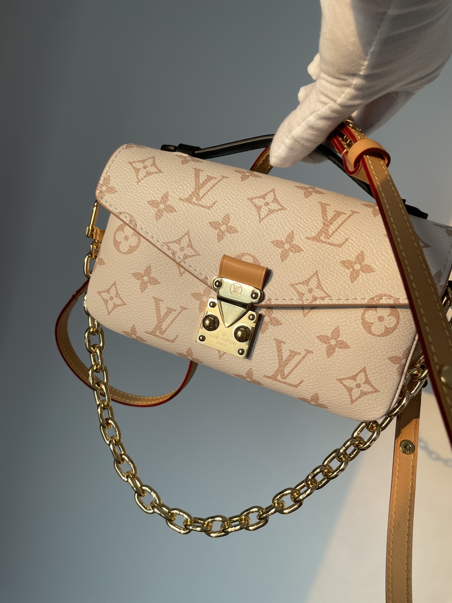 Louis Vuitton Pochette Métis East West Monogram Dune Canvas Bag - Beige Dune - Image 6