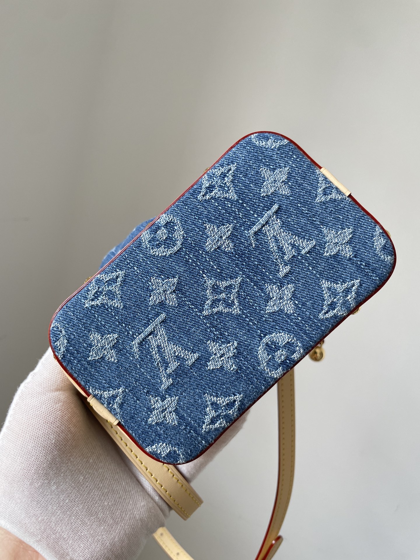 LOUIS VUITTON Nano Noé Denim Blue Canvas Bag - Image 5