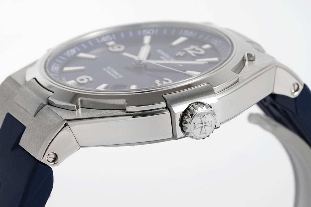 Vacheron Constantin Overseas Automatic 42mm Blue Dial Men’s Watch - Image 6