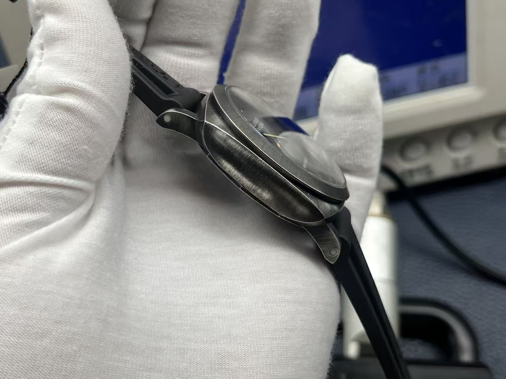 Panerai Submersible Automatic 44mm Grey Dial eSteel Brunito Case Rubber Strap Men’s Watch - Image 6