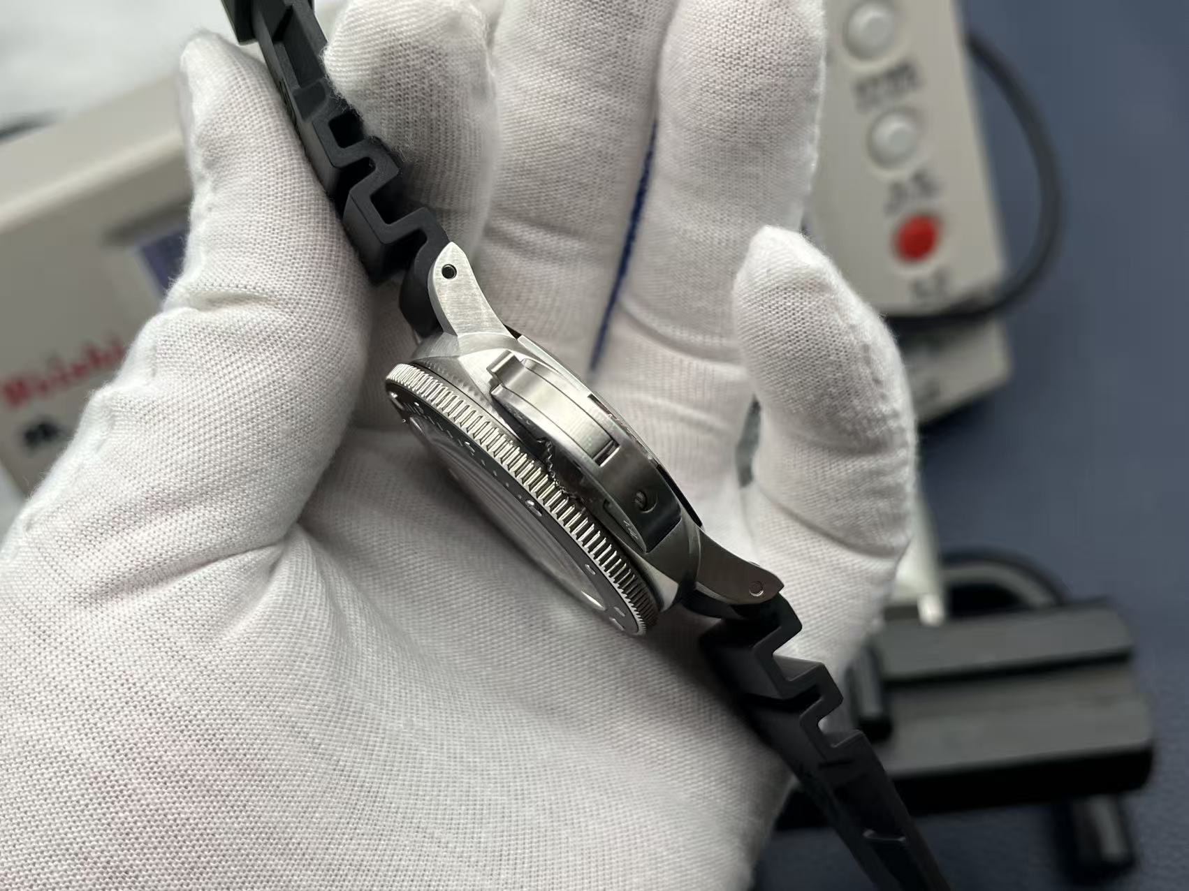 Panerai Submersible Automatic 42mm Black Dial Stainless Steel Case Rubber Strap Men’s Watch - Image 6