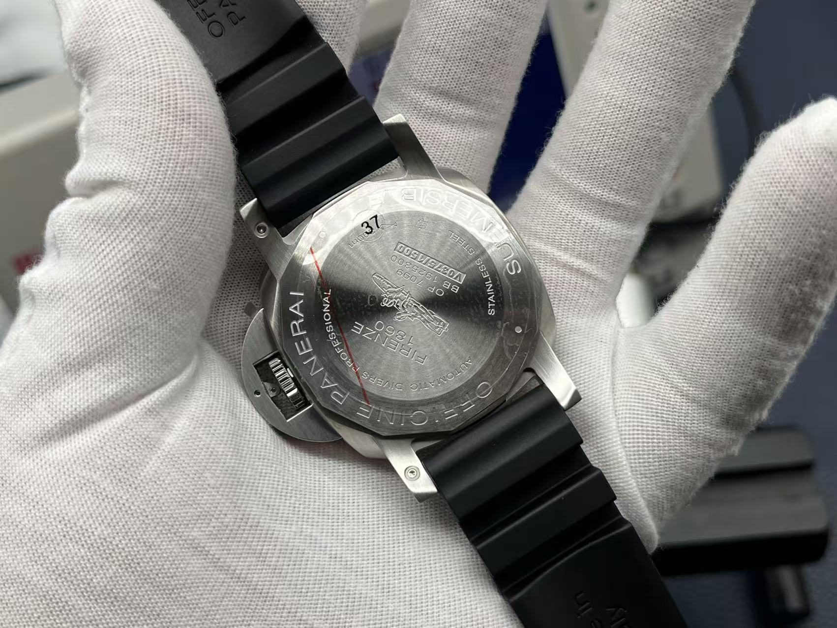 Panerai Submersible Automatic 42mm Black Dial Stainless Steel Case Rubber Strap Men’s Watch - Image 7