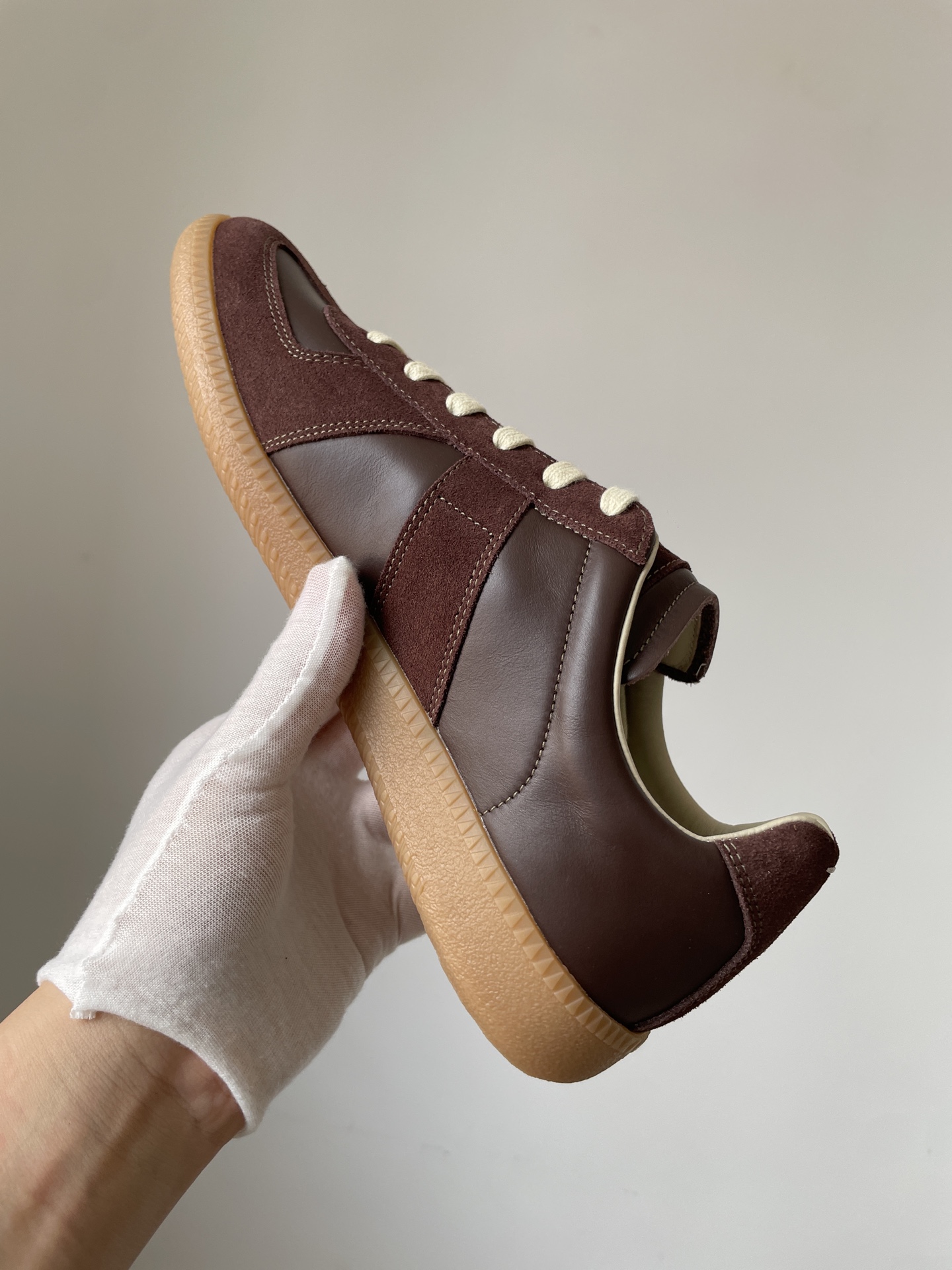 Maison Margiela Replica Round Toe Lace-Up Patchwork Trainers Unisex Brown - Image 4