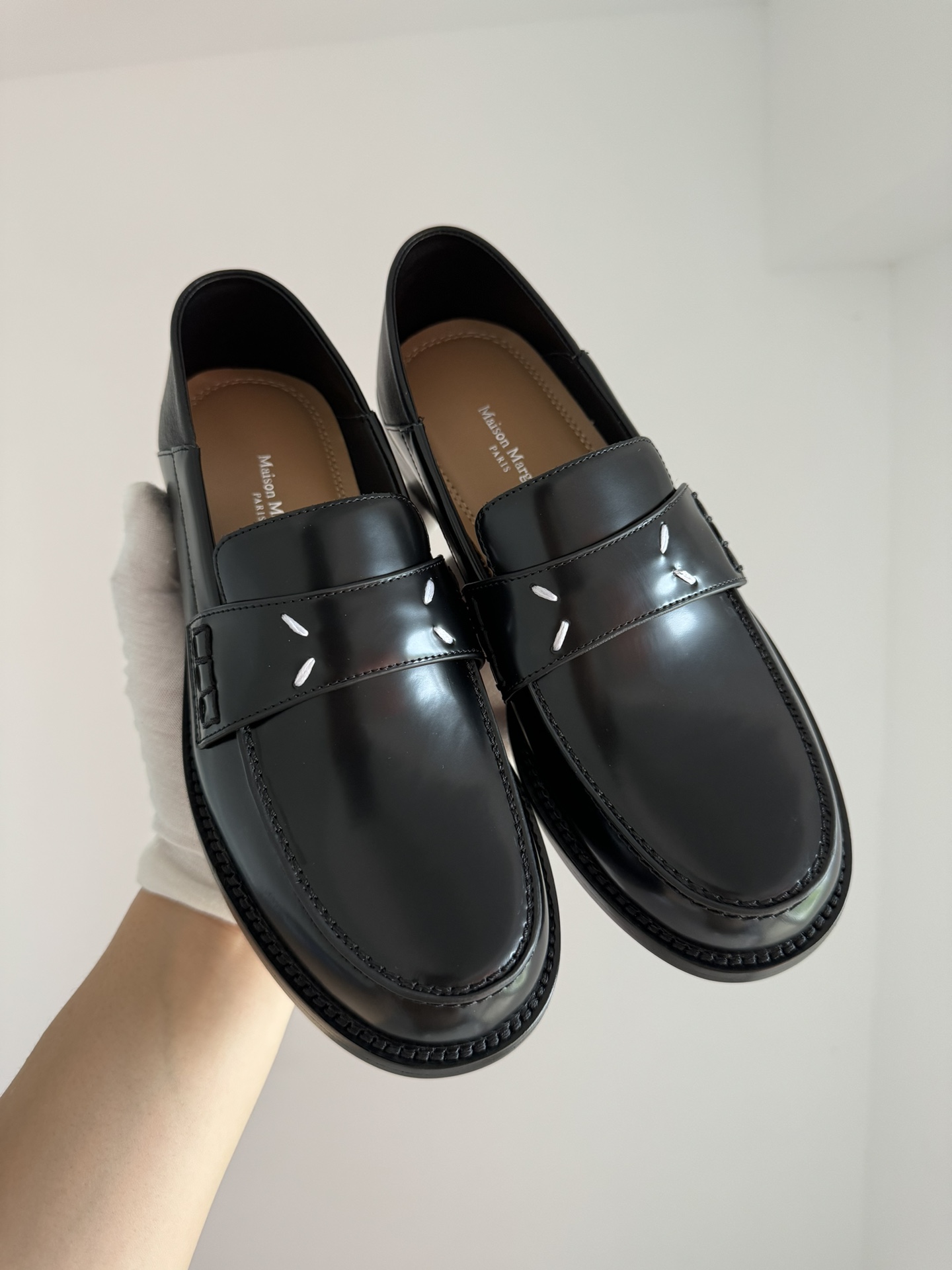 Maison Margiela Leather Round Toe Low-Top Sneakers Women Black - Image 3