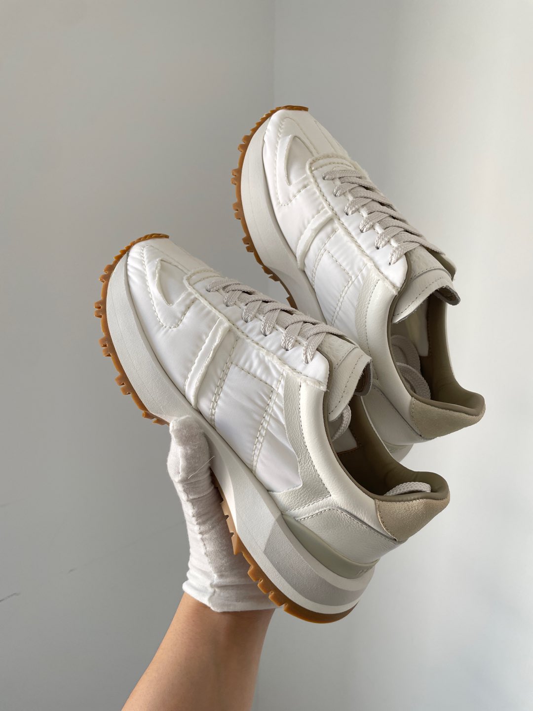 Maison Margiela Leather Retro Low-Top Sneakers Unisex Ivory - Image 5