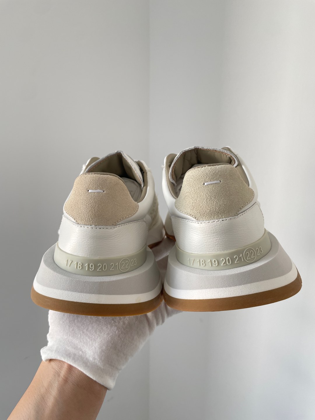 Maison Margiela Leather Retro Low-Top Sneakers Unisex Ivory - Image 6