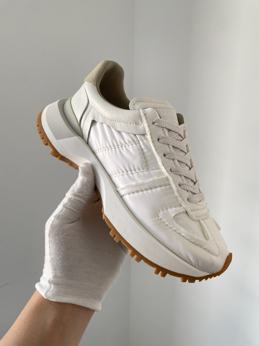 Maison Margiela Leather Retro Low-Top Sneakers Unisex Ivory - Image 7