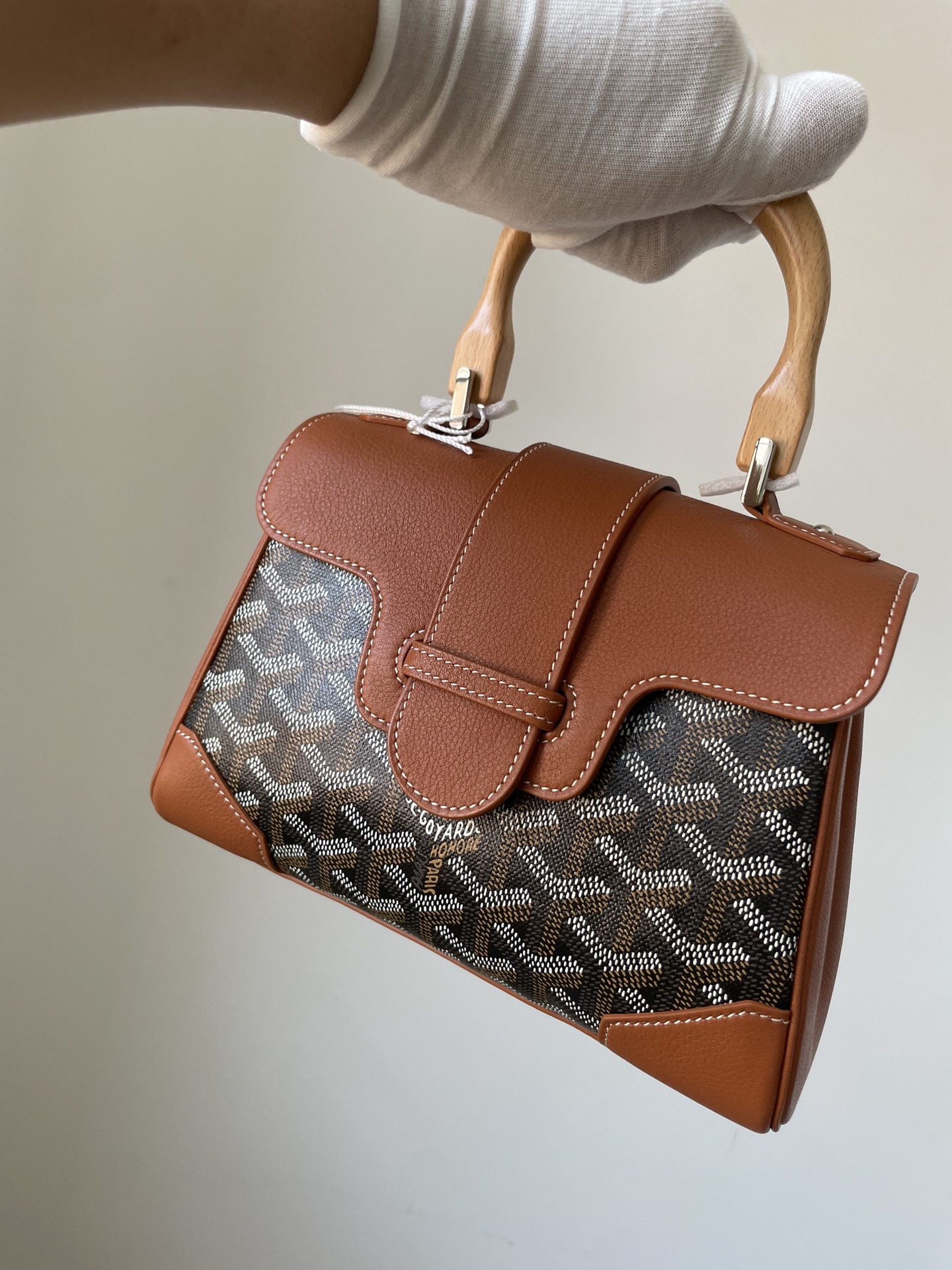 Goyard Saigon Mini Top Handle Bag with Y Pattern Canvas, Beech Wood, and Calfskin Leather – Women - Image 4
