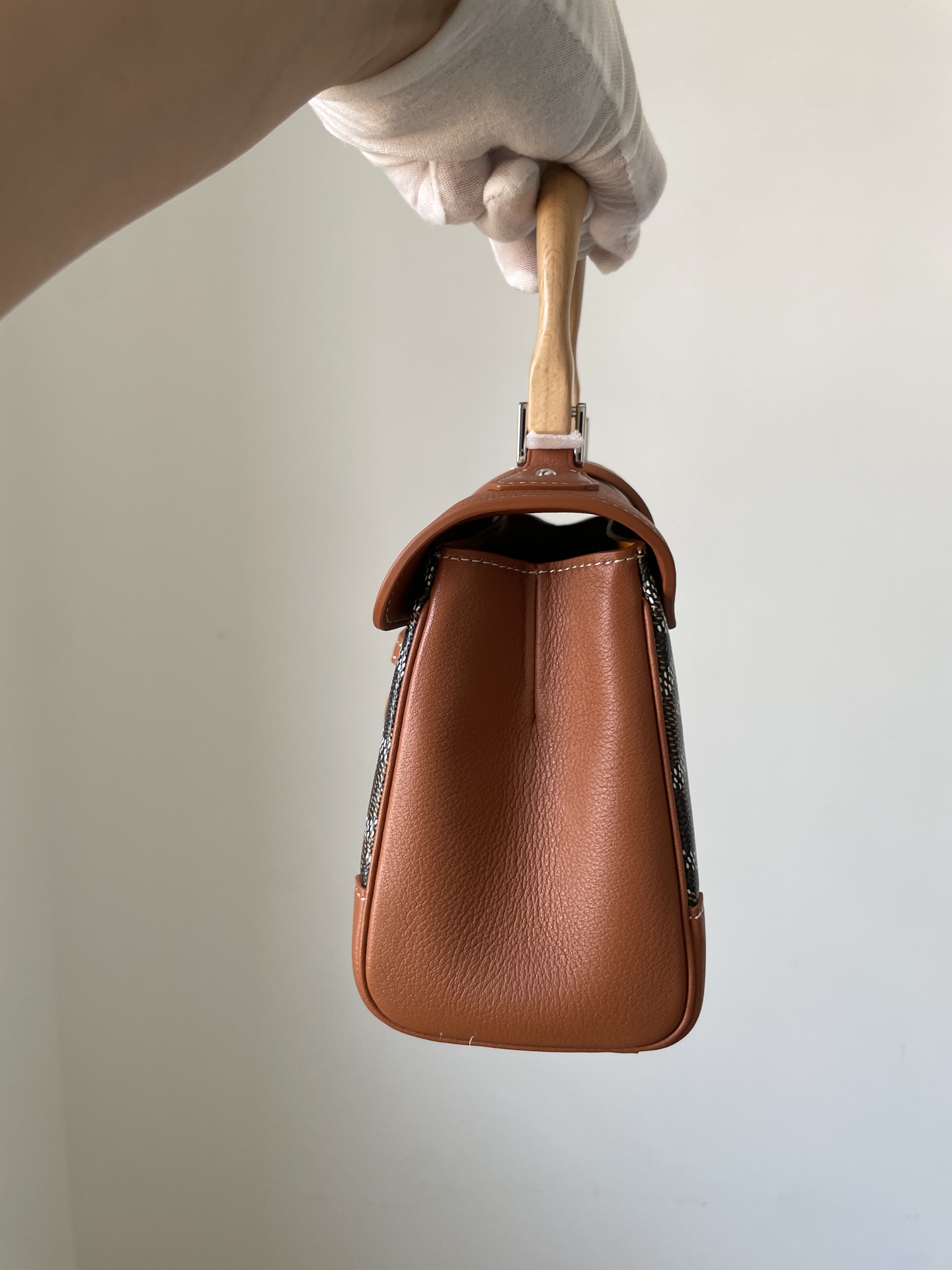 Goyard Saigon Mini Top Handle Bag with Y Pattern Canvas, Beech Wood, and Calfskin Leather – Women - Image 7