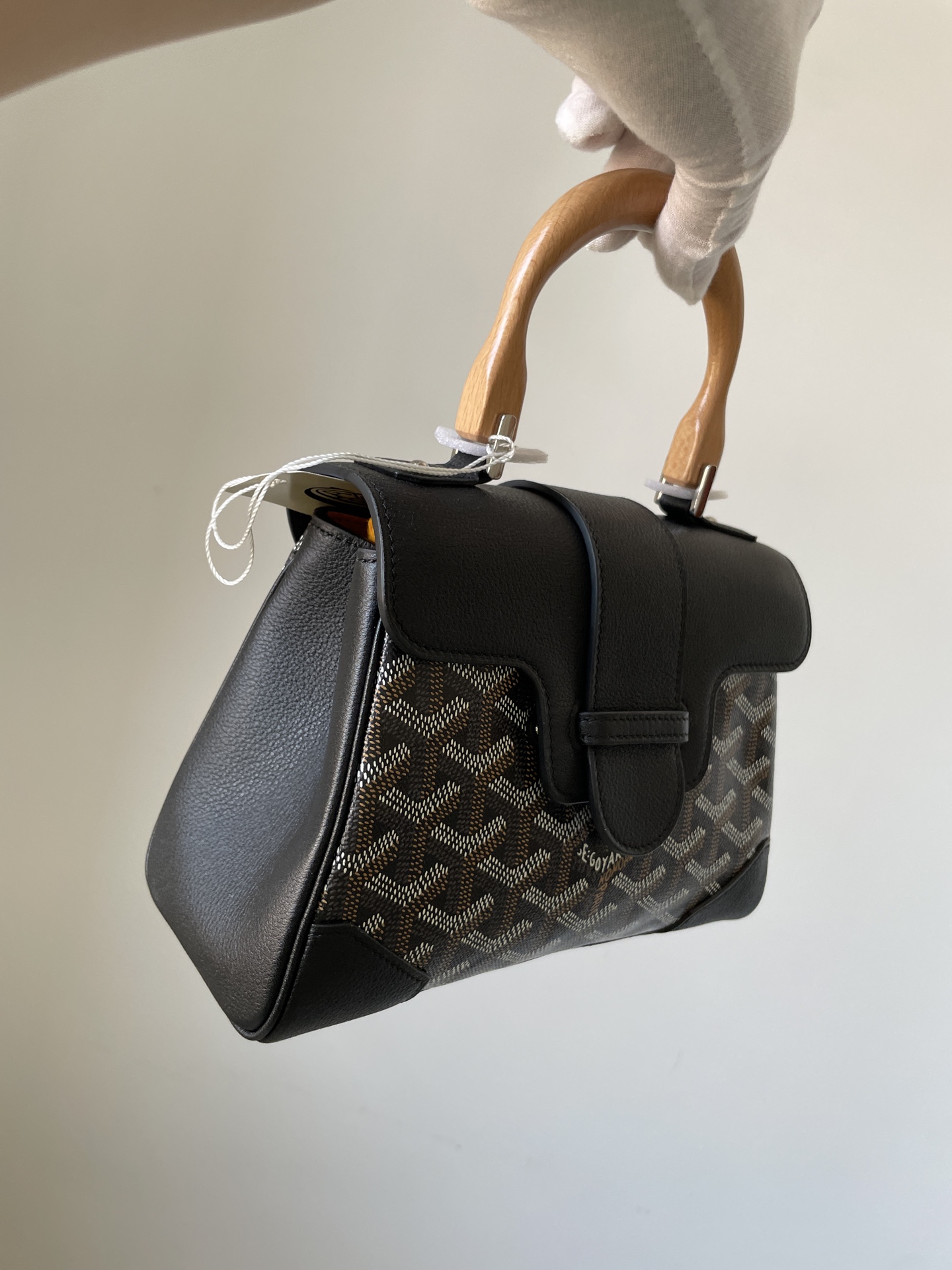Goyard Saigon Mini Top Handle Bag with Y Pattern Canvas, Beech Wood, and Calfskin Leather – Women - Image 4