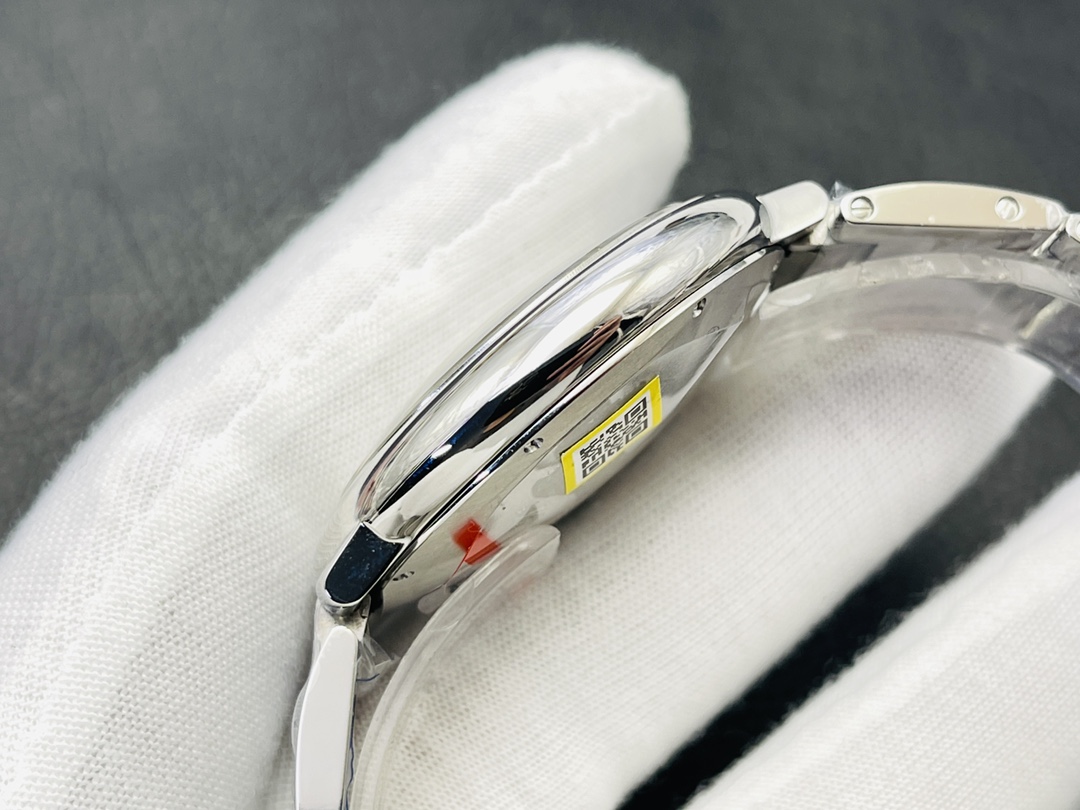 Cartier Ballon Bleu Series Automatic Mechanical Men’s Watch 42mm Blue Dial Stainless Steel Case with Alligator Leather Strap - Image 7