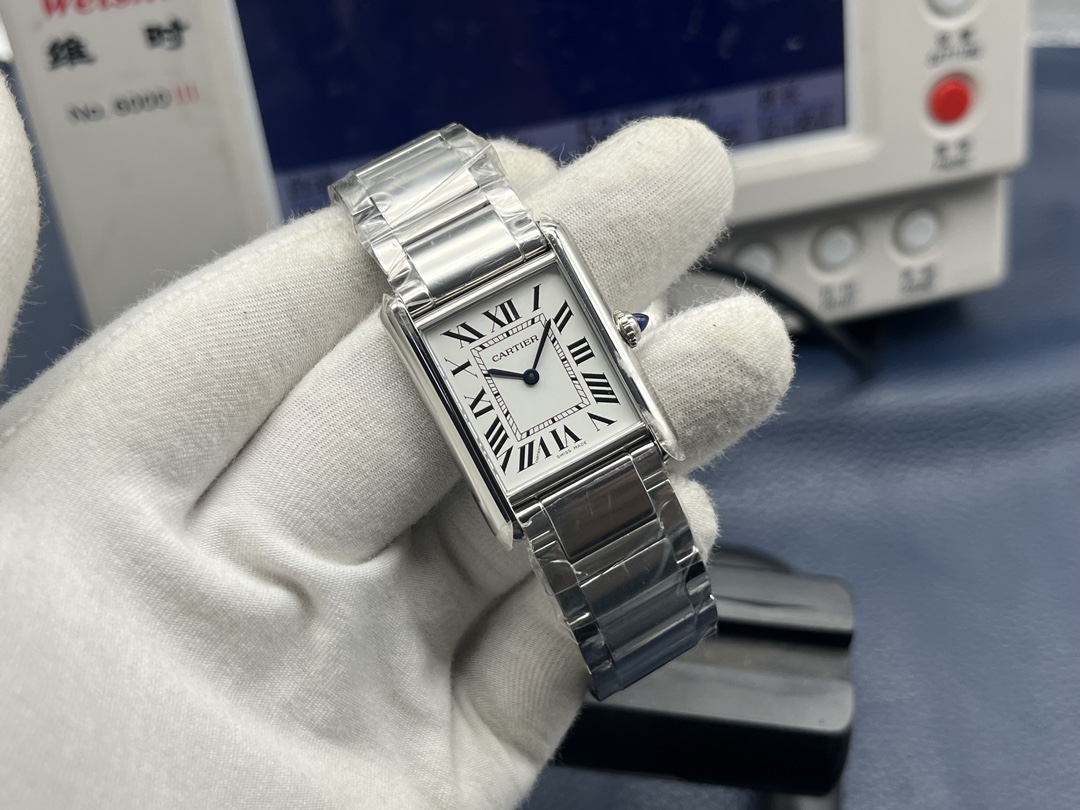 Cartier Tank Series Quartz Unisex Watch 25.5mm x 33.7mm White Dial Stainless Steel Case and Bracelet - Image 2