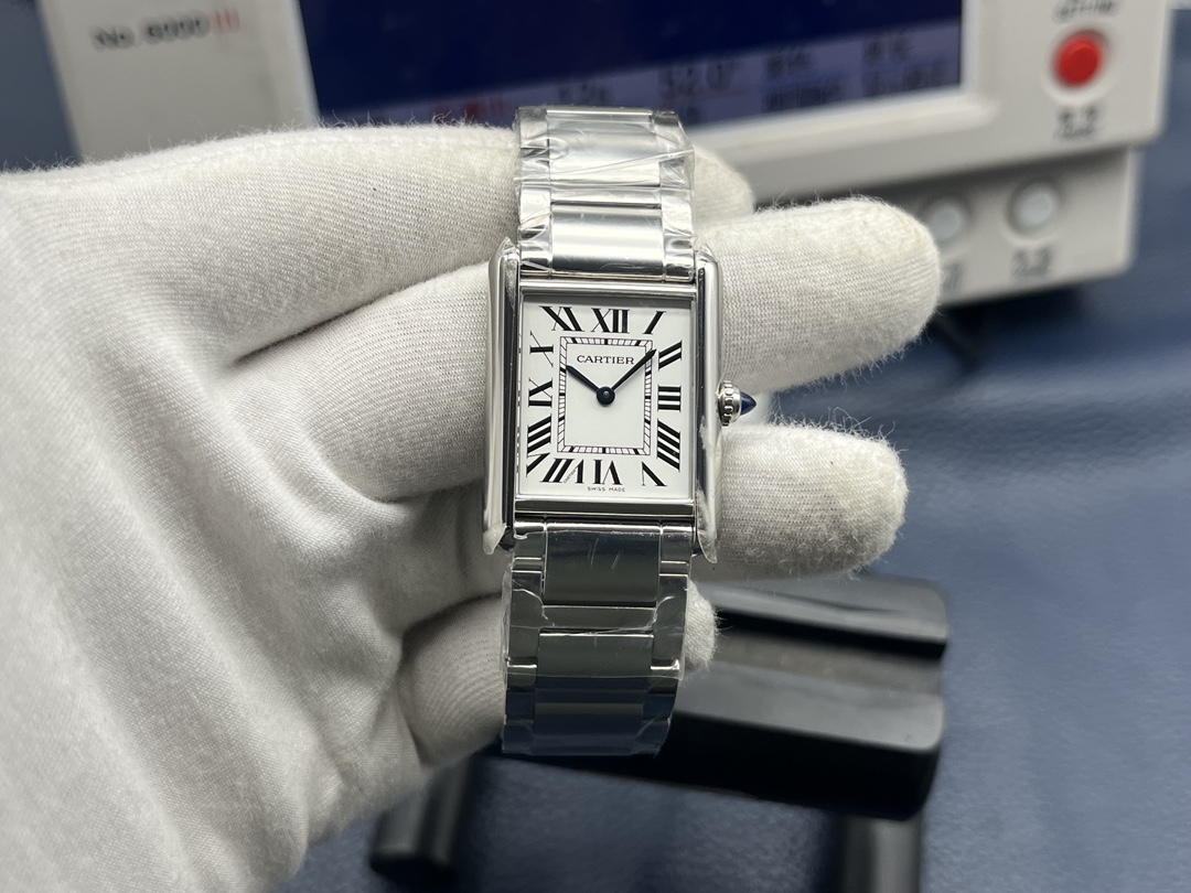 Cartier Tank Series Quartz Unisex Watch 25.5mm x 33.7mm White Dial Stainless Steel Case and Bracelet - Image 3