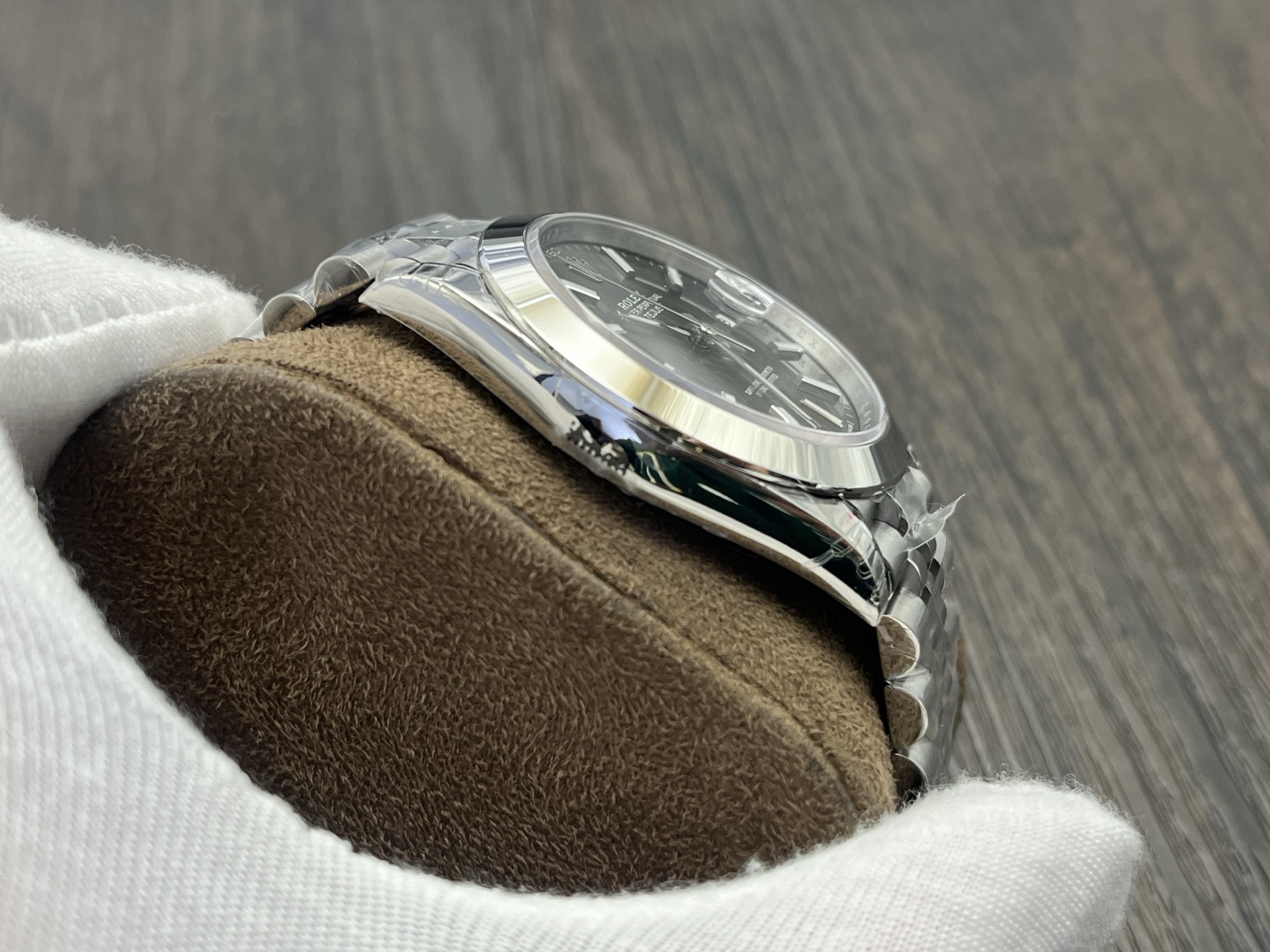 ROLEX Datejust 41 mm Gray Dial Oystersteel Men’s Watch - Image 5