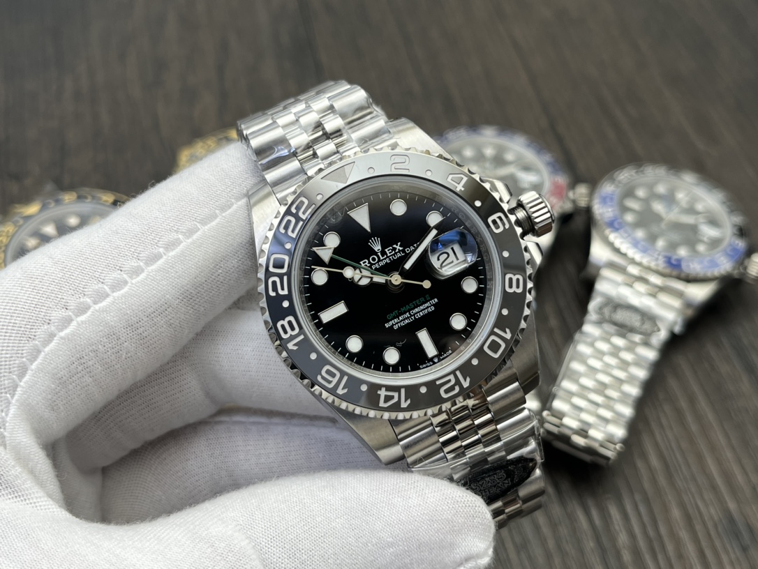 Rolex GMT-Master II 40mm – Automatic 3285 Movement, 100m Water Resistance, Oystersteel Case and Bracelet - Image 2